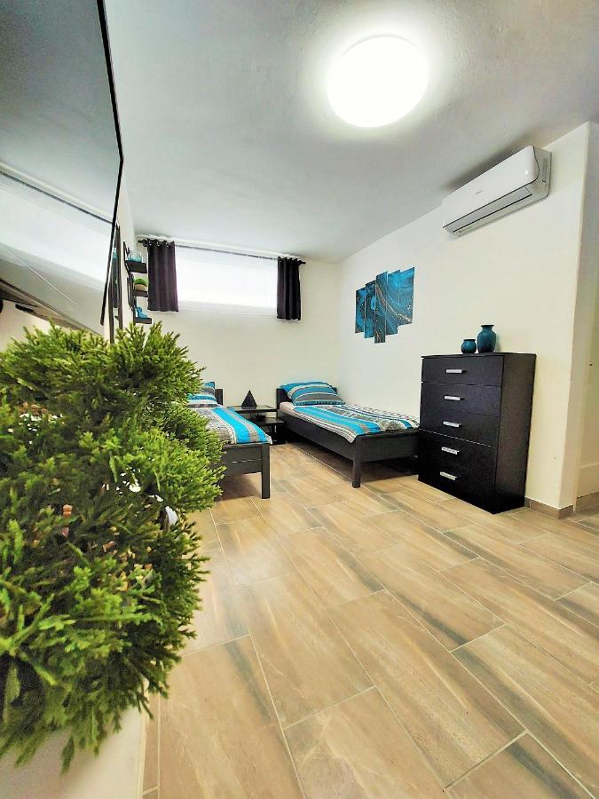 Apartments Maltasic Vir Exteriér fotografie